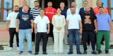 MAN BAŞPEHLİVANLAR VE CAZGIR (1)