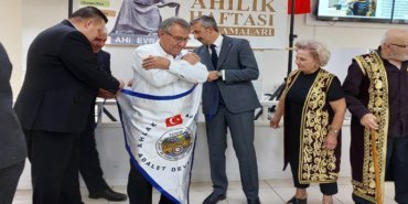 MAN AHİ ŞED KUŞANDI (3)